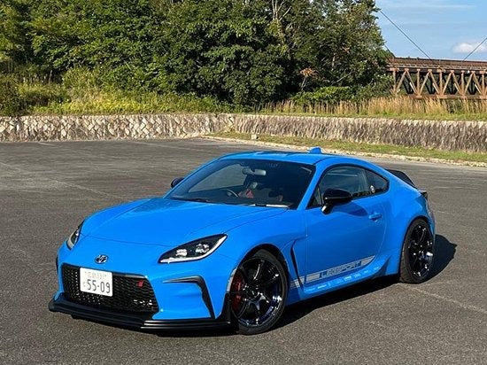 LegSport ClubSport Front Lip Spoiler GT-4 - Carbon Fiber - 2022-2024 Toyota GR86