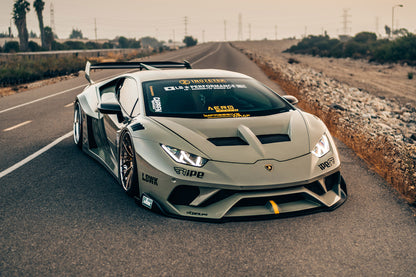 LB★Silhouette WORKS Lamborghini Huracán GT Body Kit (Coupe)