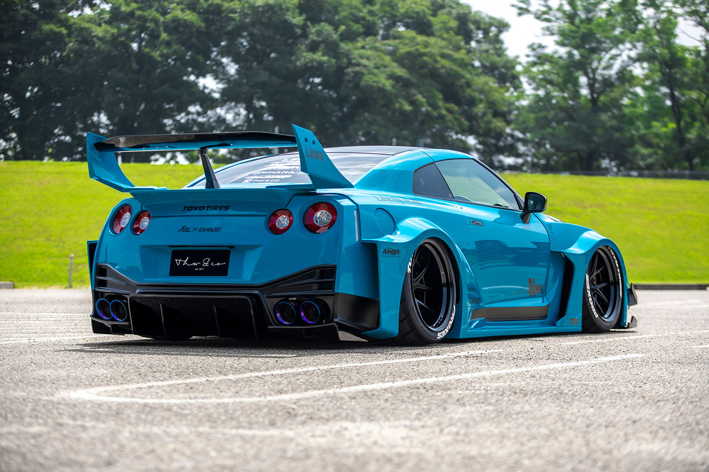 LB★Silhouette WORKS GT 35GT-RR Body Kit
