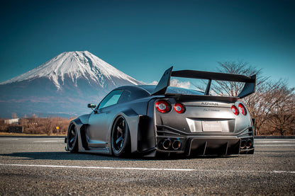 LB★Silhouette WORKS GT 35GT-RR Body Kit