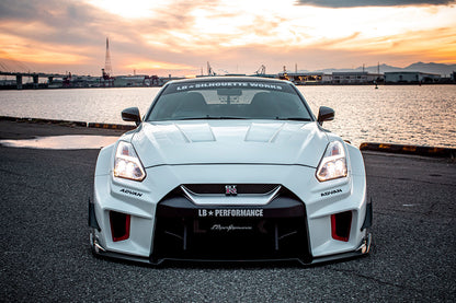 LB★Silhouette WORKS GT 35GT-RR Body Kit