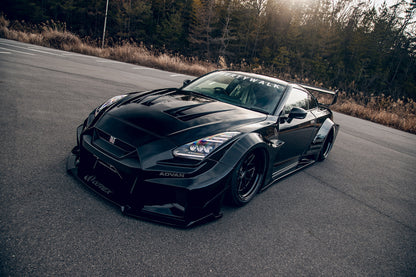 LB★Silhouette WORKS GT 35GT-RR Body Kit