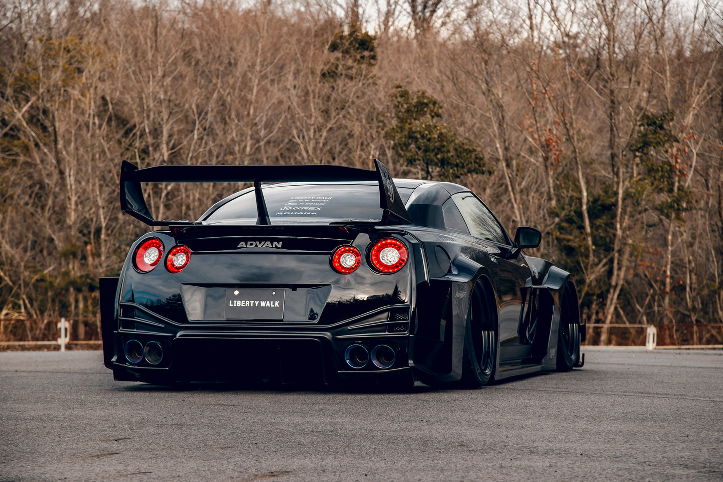 LB★Silhouette WORKS GT 35GT-RR Body Kit