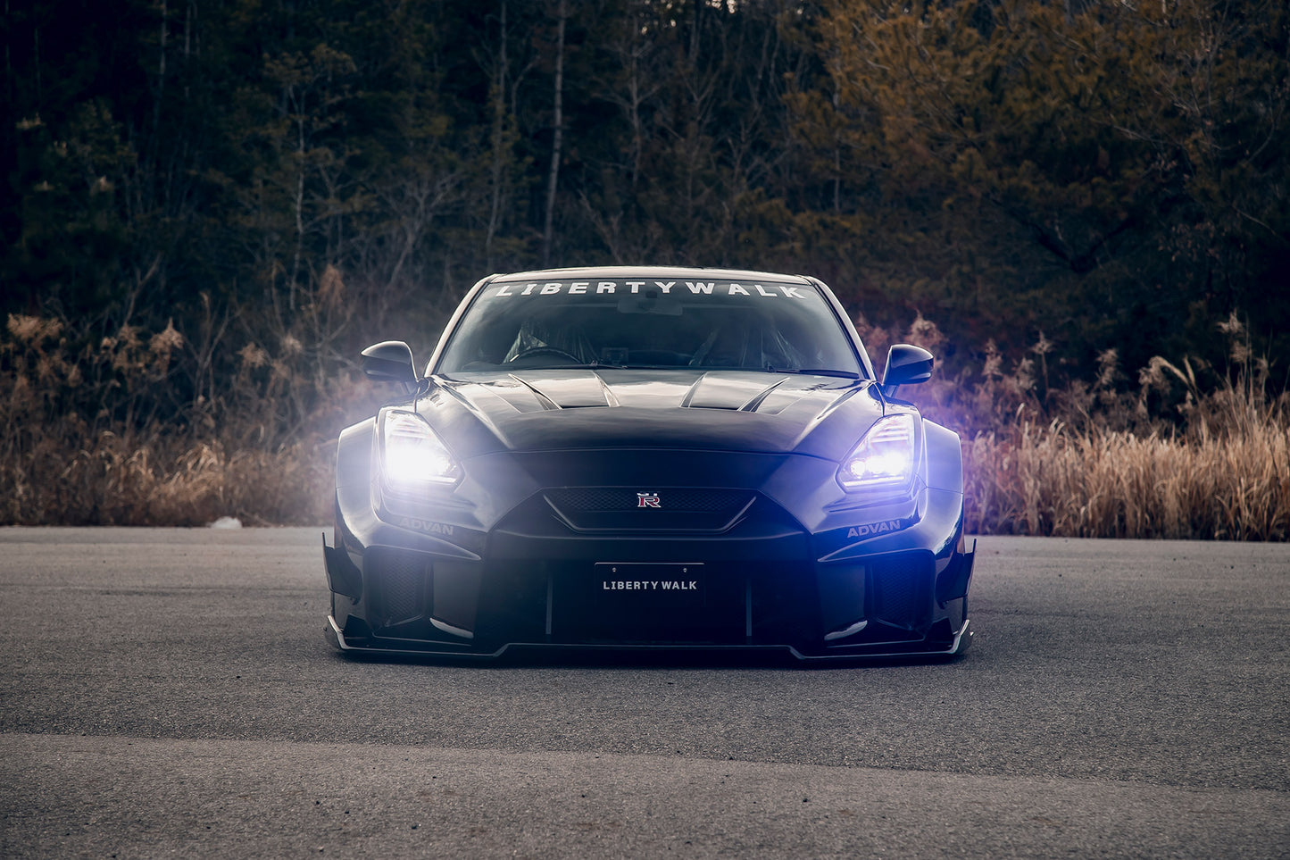 LB★Silhouette WORKS GT 35GT-RR Body Kit