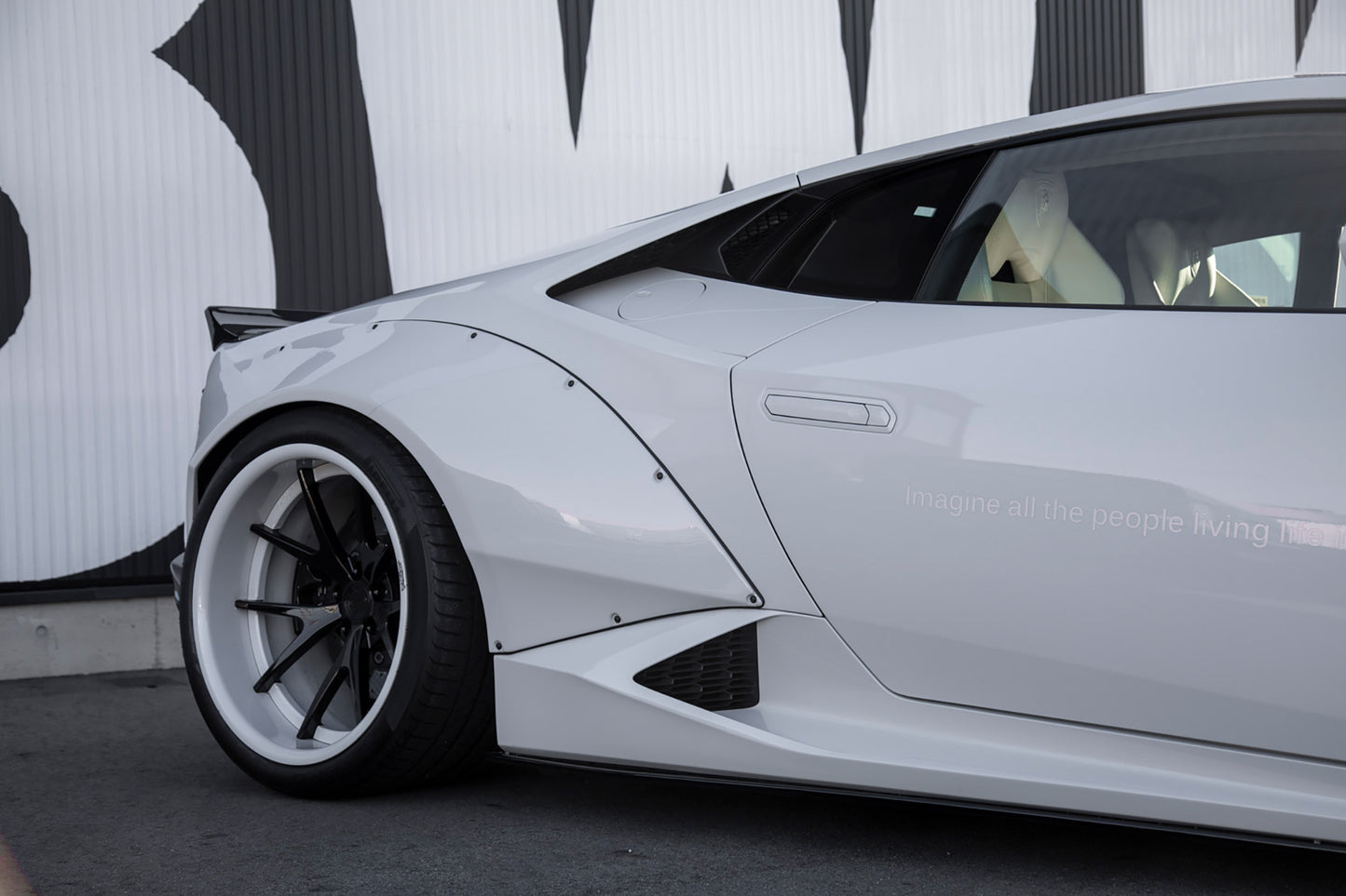 LB★WORKS Lamborghini Huracán Body Kit