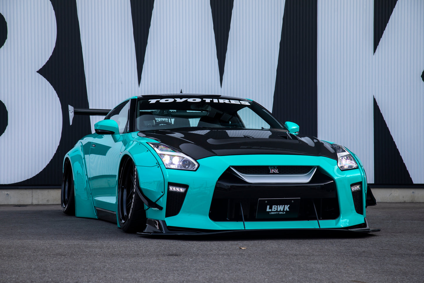 LB★WORKS Nissan GT-R R35 Type 1.5 Body Kit
