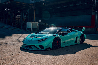 LB★Silhouette WORKS Lamborghini Huracán GT Body Kit (Coupe)