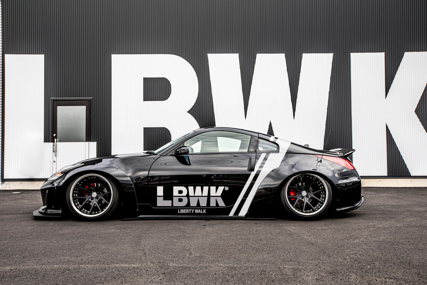 LB★Nation Nissan 350Z (Z33) WORKS Body Kit